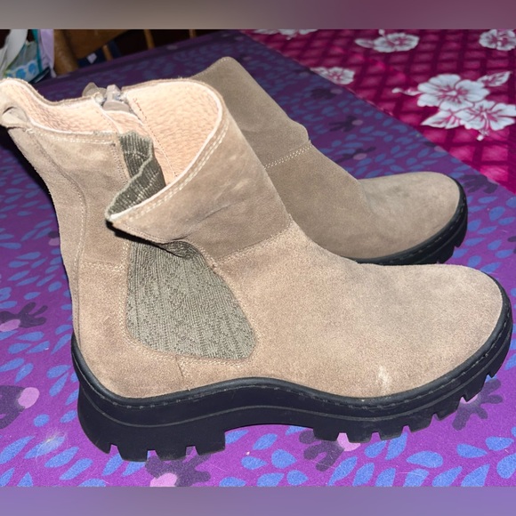 Farylrobin Tan Taupe Brown Chelsea Lug Boots from Anthropologie Size 41 FARYL - Picture 6 of 9